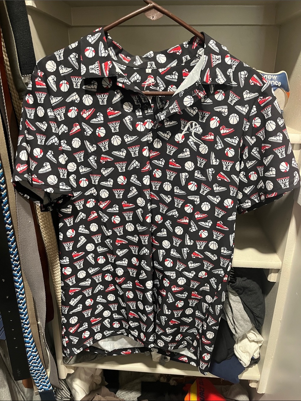 Men's Rhoback Black Basketball Print Short-Sleeve Shirt - Red & White Pattern